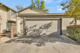 8851 Bluff Ln, Fair Oaks, CA 95628 - Photo 35