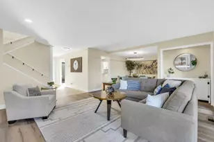 8851 Bluff Ln, Fair Oaks, CA 95628 - Photo 15