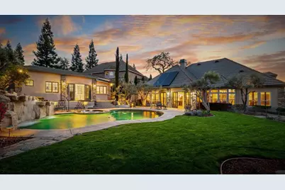 9904 Fox Borough Drive, Oakdale, CA 95361 - Photo 7