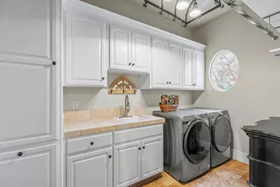 9904 Fox Borough Drive, Oakdale, CA 95361 - Photo 45