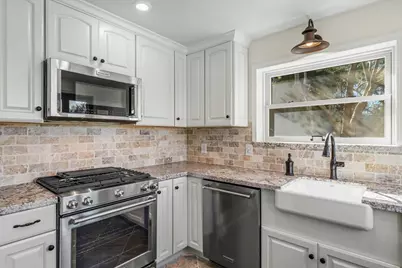 9904 Fox Borough Drive, Oakdale, CA 95361 - Photo 73