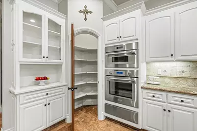 9904 Fox Borough Drive, Oakdale, CA 95361 - Photo 37