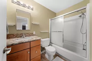 7144 Diablo Oak Ct, Sacramento, CA 95842 - Photo 17