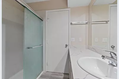 3701 Colonial Drive #202, Modesto, CA 95356 - Photo 17