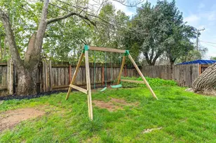 5300 49th St, Sacramento, CA 95820 - Photo 23