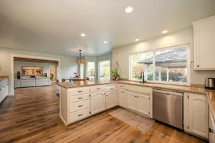 8475 Burford Ln, Fair Oaks, CA 95628 - Photo 49