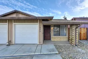 1052 Clinton Rd, Sacramento, CA 95825 - Photo 27