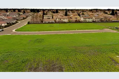 9352 Sheba Lane, Elk Grove, CA 95624 - Photo 11