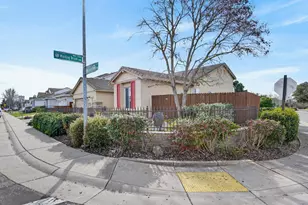 9272 Salmon Creek Dr, Elk Grove, CA 95624 - Photo 3