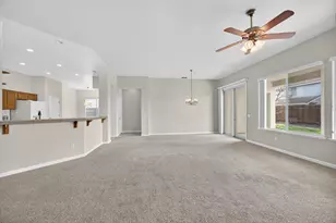 9272 Salmon Creek Dr, Elk Grove, CA 95624 - Photo 21