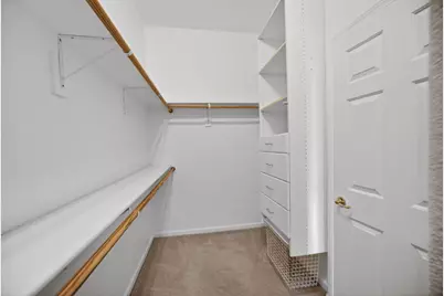 9272 Salmon Creek Drive, Elk Grove, CA 95624 - Photo 31