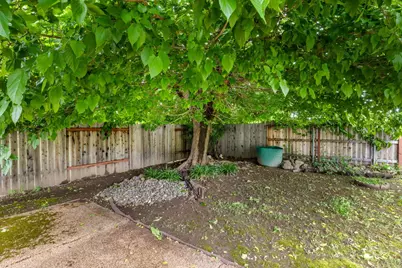 7537 Stoneridge Way, Citrus Heights, CA 95621 - Photo 35