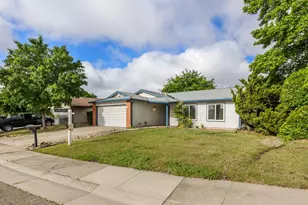 7537 Stoneridge Way, Citrus Heights, CA 95621 - Photo 5