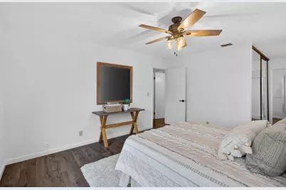 8397 La Riviera Drive, Sacramento, CA 95826 - Photo 37