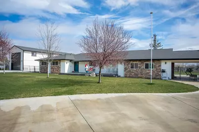 1559 Daphne Lane, Yuba City, CA 95993 - Photo 9