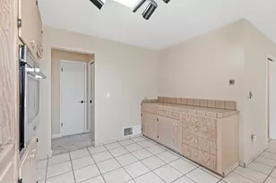412 Kavanagh Ave, Modesto, CA 95350 - Photo 13