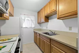 1712 Fremont Ct, Davis, CA 95618 - Photo 11