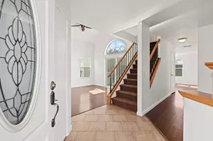 8625 Valley Rim Way, Antelope, CA 95843 - Photo 3