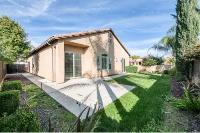 1563 E Via Mirasol Lane, Fresno, CA 93730 - Photo 5