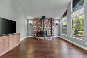 13730 Strawberry Cir, Penn Valley, CA 95946 - Photo 5