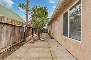 325 Church Ave, Oakdale, CA 95361 - Photo 35