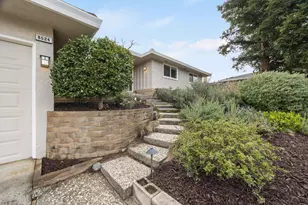 8524 Annette Engel Way, Fair Oaks, CA 95628 - Photo 5