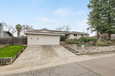 8524 Annette Engel Way, Fair Oaks, CA 95628 - Photo 3