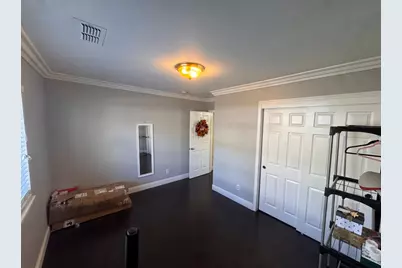 2275 Boxwood Street, Sacramento, CA 95815 - Photo 9