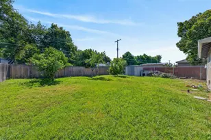 6701 Golf View Dr, Sacramento, CA 95822 - Photo 25