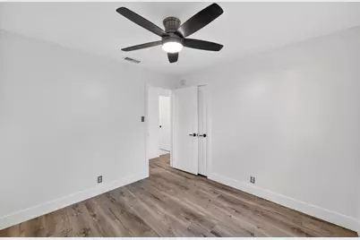 6701 Golf View Drive, Sacramento, CA 95822 - Photo 15