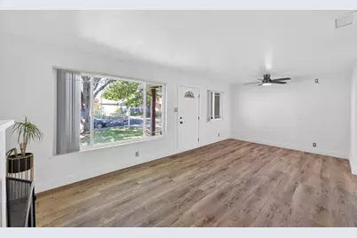 6701 Golf View Drive, Sacramento, CA 95822 - Photo 7