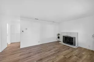 6701 Golf View Dr, Sacramento, CA 95822 - Photo 5