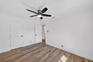 6701 Golf View Dr, Sacramento, CA 95822 - Photo 19
