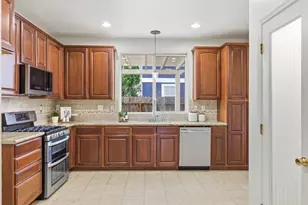 2842 Stonegate Dr, West Sacramento, CA 95691 - Photo 17