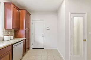 2842 Stonegate Dr, West Sacramento, CA 95691 - Photo 19