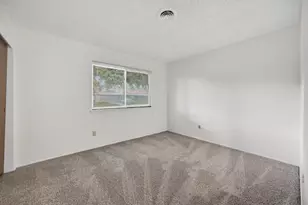 9723 Parktree Way, Elk Grove, CA 95624 - Photo 19