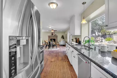 4970 Hillhurst Drive, Fair Oaks, CA 95628 - Photo 11