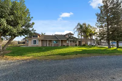 5757 10th Ave, Hanford, CA 93230 - Photo 1