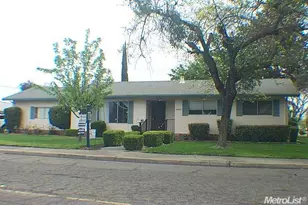 1880 Donnelly Park Dr, Turlock, CA 95382 - Photo 1