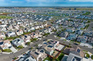 17516 Gemini Ct, Lathrop, CA 95330 - Photo 57