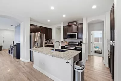 130 Groth Circle, Sacramento, CA 95834 - Photo 5