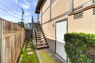 831 Cathedral Ct, Sacramento, CA 95825 - Photo 3