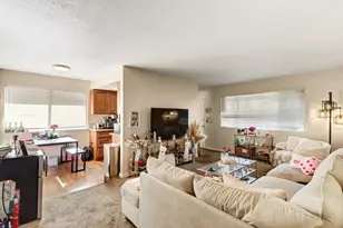 831 Cathedral Ct, Sacramento, CA 95825 - Photo 11