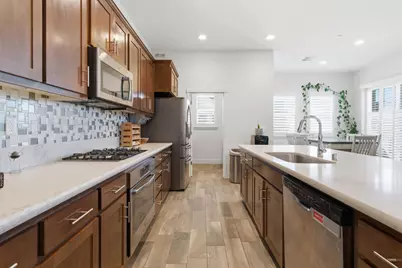 1104 Basalt Drive, Los Banos, CA 93635 - Photo 5