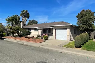 2325 Glen Ellen Cir, Sacramento, CA 95822 - Photo 7