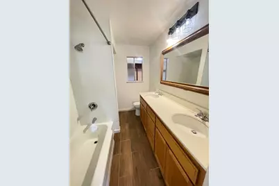 2325 Glen Ellen Circle, Sacramento, CA 95822 - Photo 19