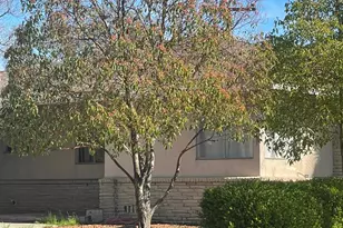 2325 Glen Ellen Cir, Sacramento, CA 95822 - Photo 3