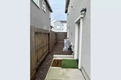 5736 5736 Molino Circle Roseville, Roseville, CA 95747 - Photo 17