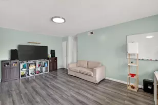 9 La Pera Ct, Sacramento, CA 95823 - Photo 3