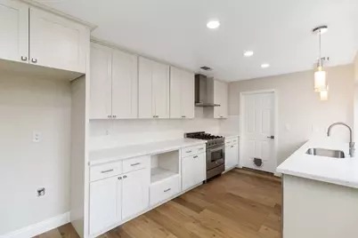 1006 Dunbarton Circle, Sacramento, CA 95825 - Photo 9